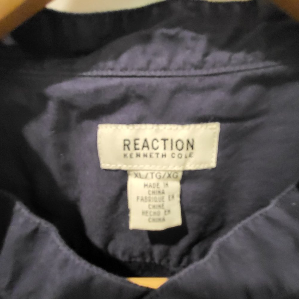 Kenneth Cole Button down - Picture 2 of 3